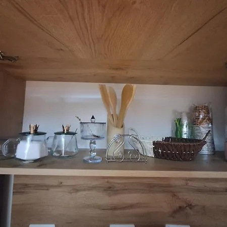 Eagle Nest * تيرانا