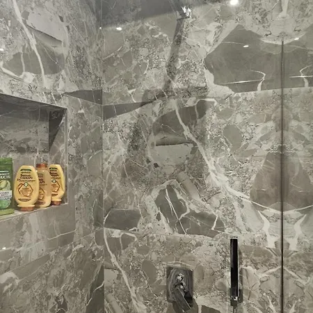 Apartamento Eagle Nest Modern Tirana