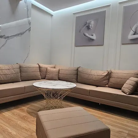 Eagle Nest * تيرانا